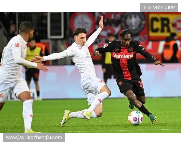 德甲焦点战：勒沃库森全力争胜拜仁莱比锡力求延续连胜势头